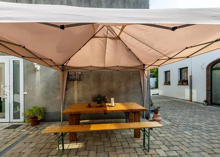 Englisches Διαμέρισμα *